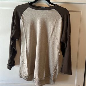 Gap men’s M brown and light brown jersey